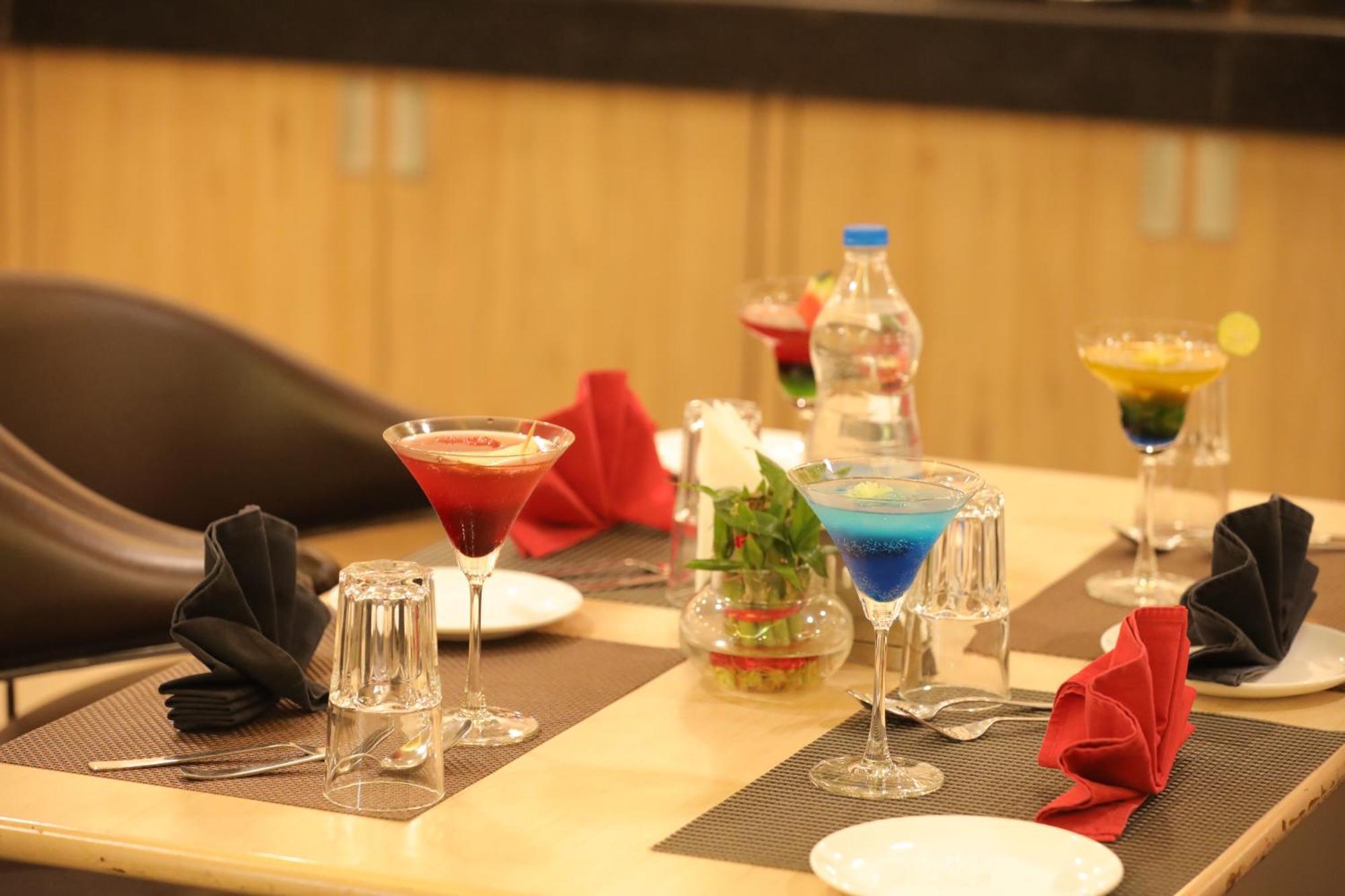 Hotel Hyphen Haridwar Grand Zewnętrze zdjęcie