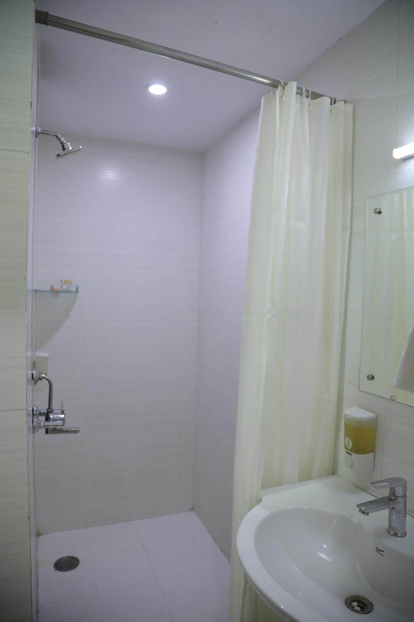 Hotel Hyphen Haridwar Grand Zewnętrze zdjęcie