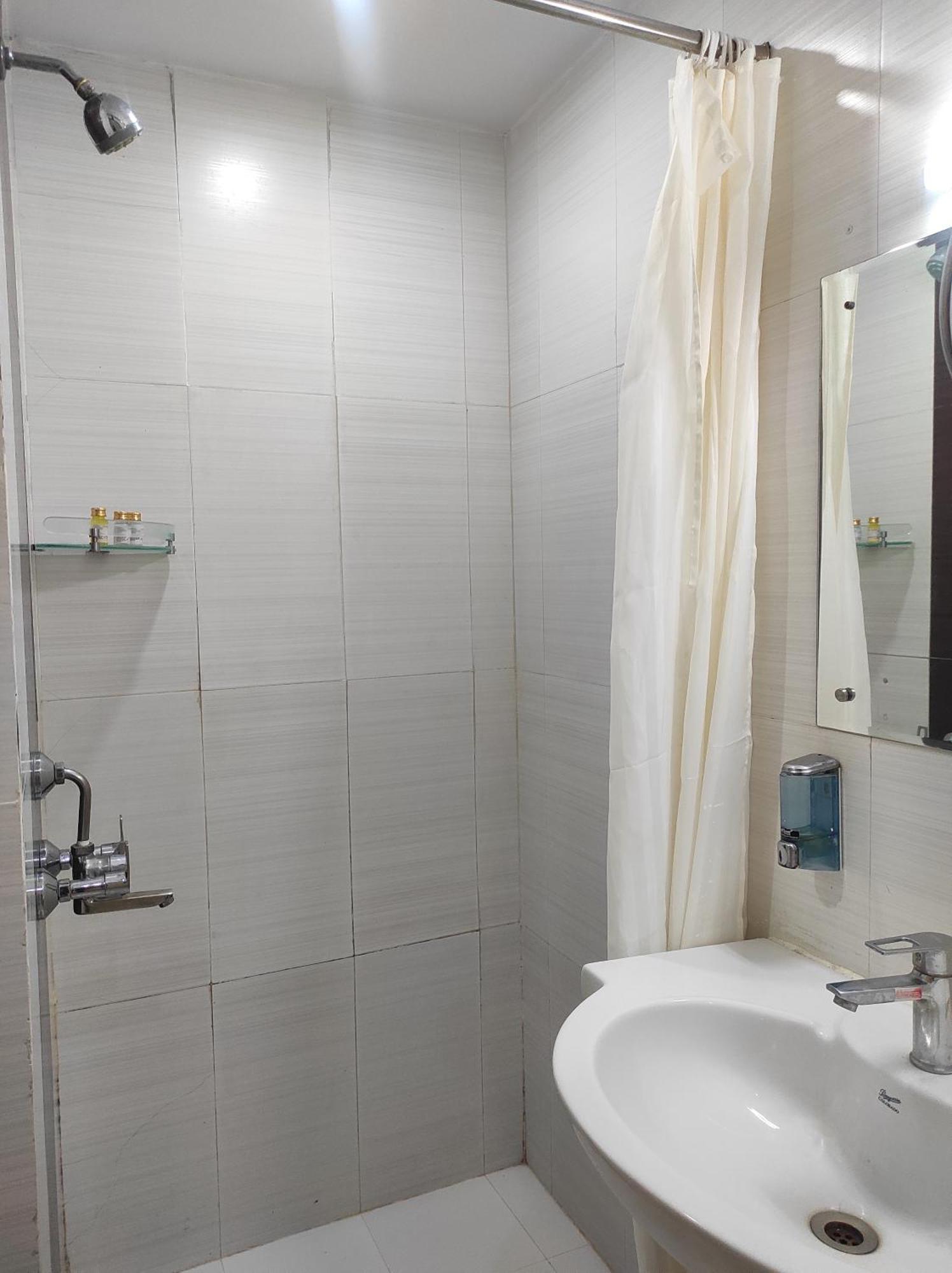 Hotel Hyphen Haridwar Grand Zewnętrze zdjęcie