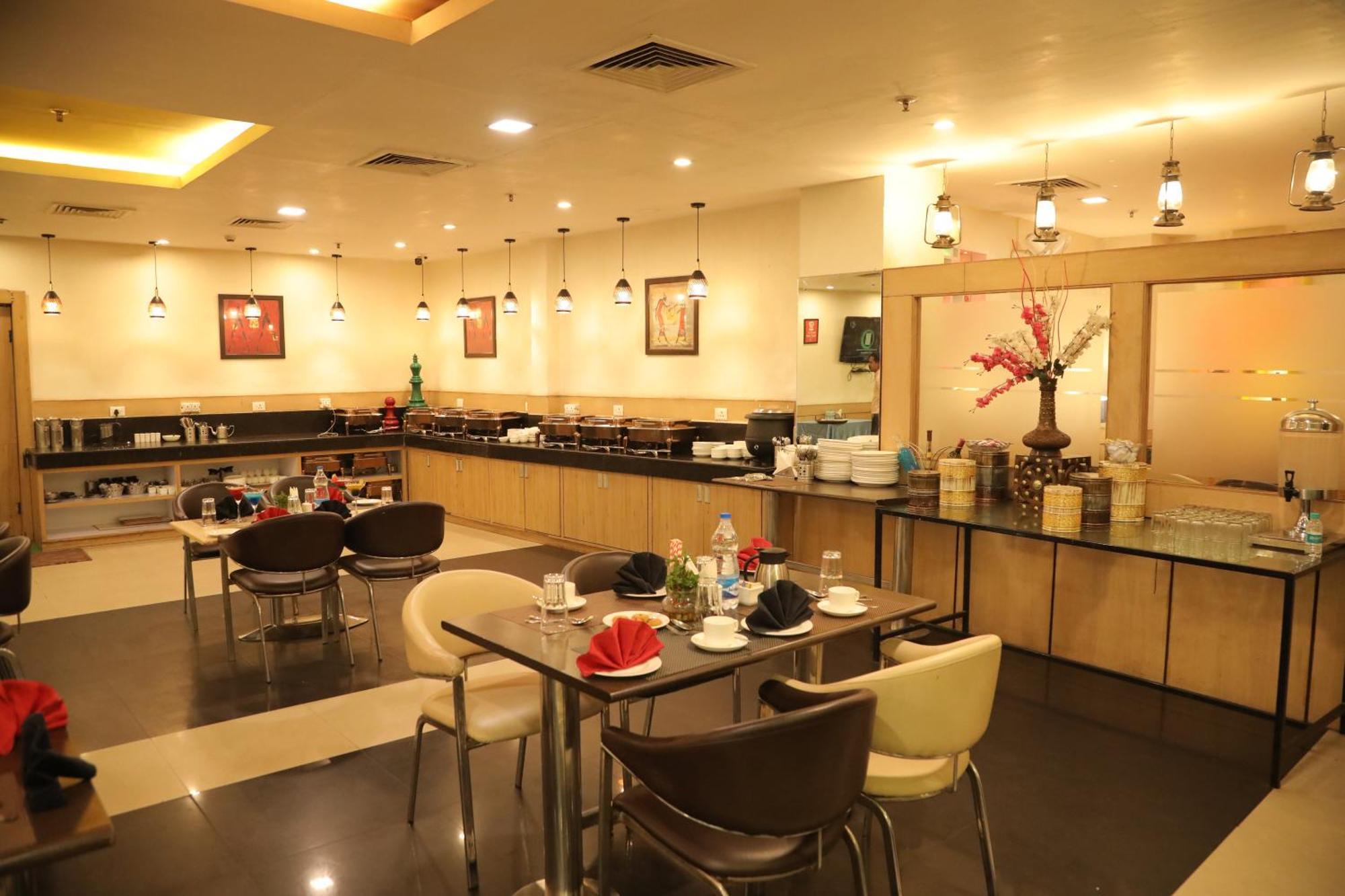 Hotel Hyphen Haridwar Grand Zewnętrze zdjęcie